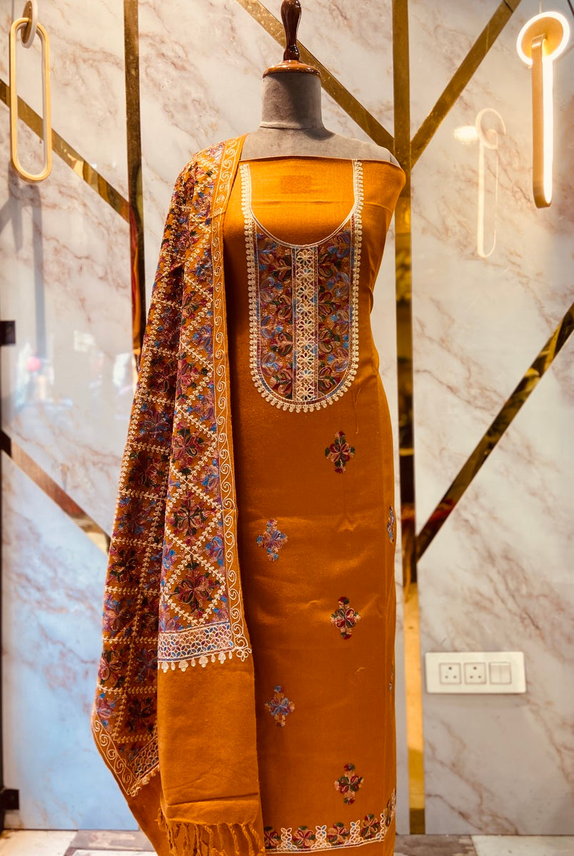 Kashmiri 🥶 winter pure suit (💯%handmade)