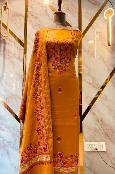 Kashmiri 🥶 winter pure suit (💯%handmade)