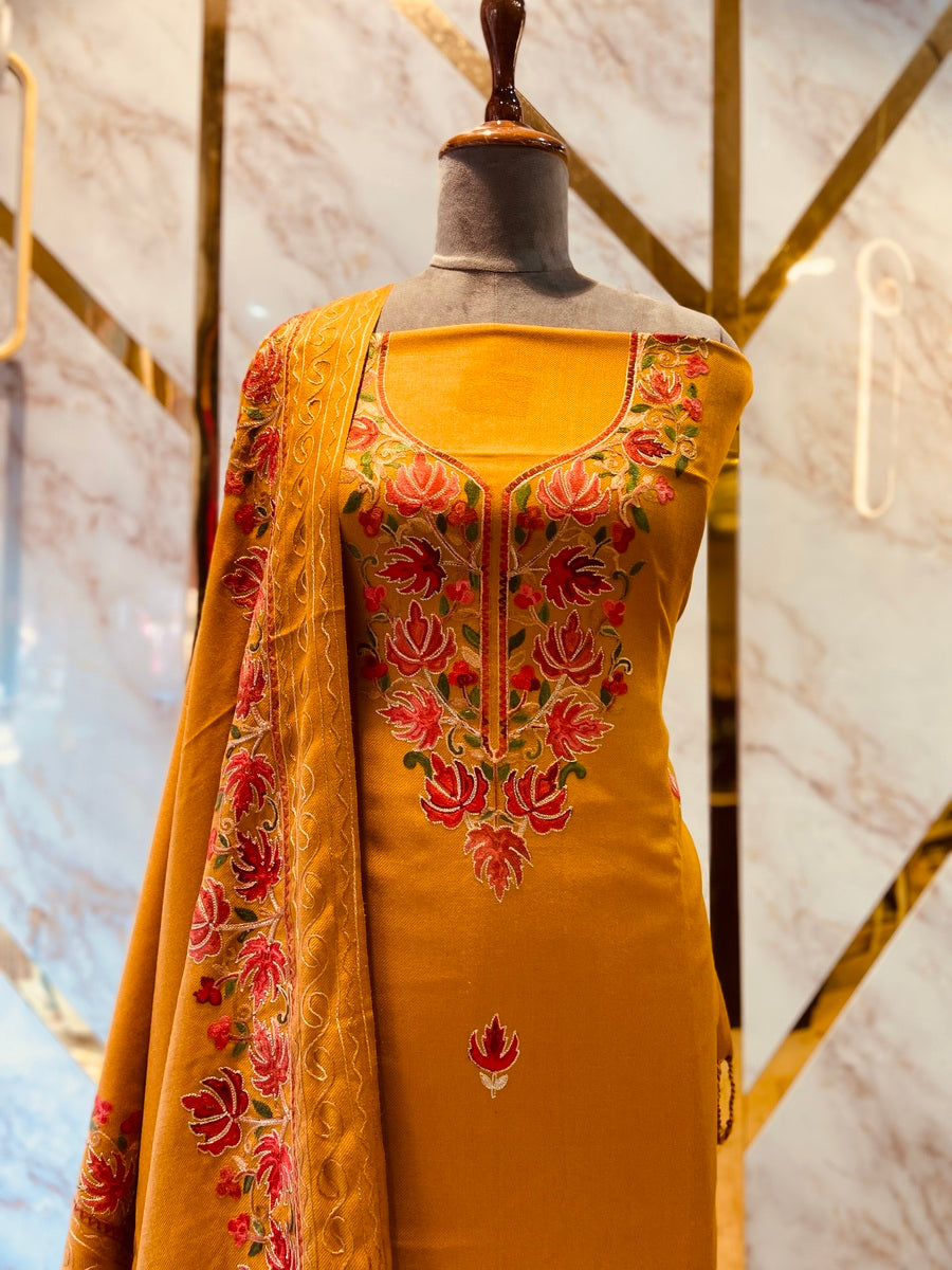 Kashmiri 🥶 winter pure suit (💯%handmade)