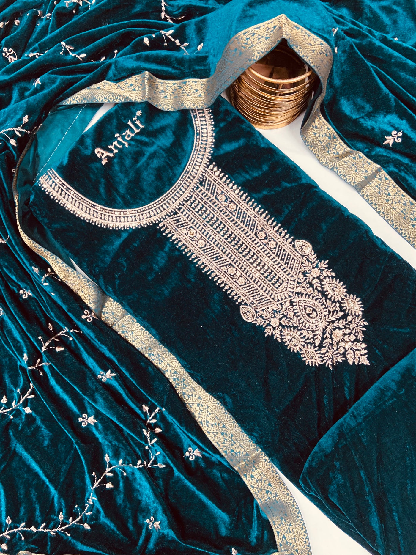 Premium  velvet  🥶 suit velvet bottom