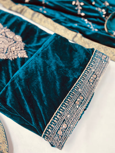 Premium  velvet  🥶 suit velvet bottom