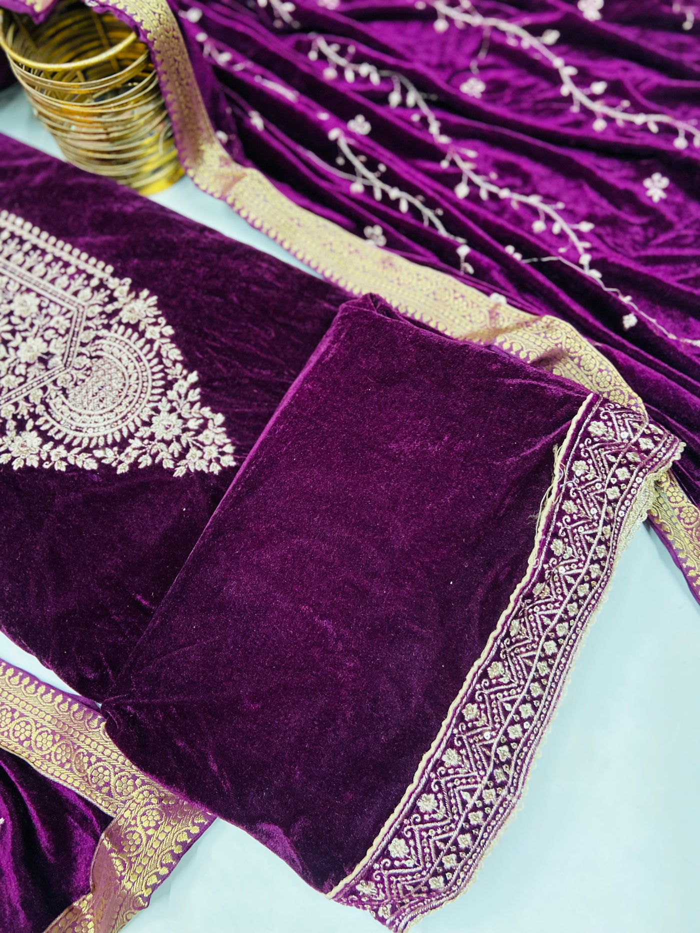 Premium  velvet  🥶 suit velvet bottom