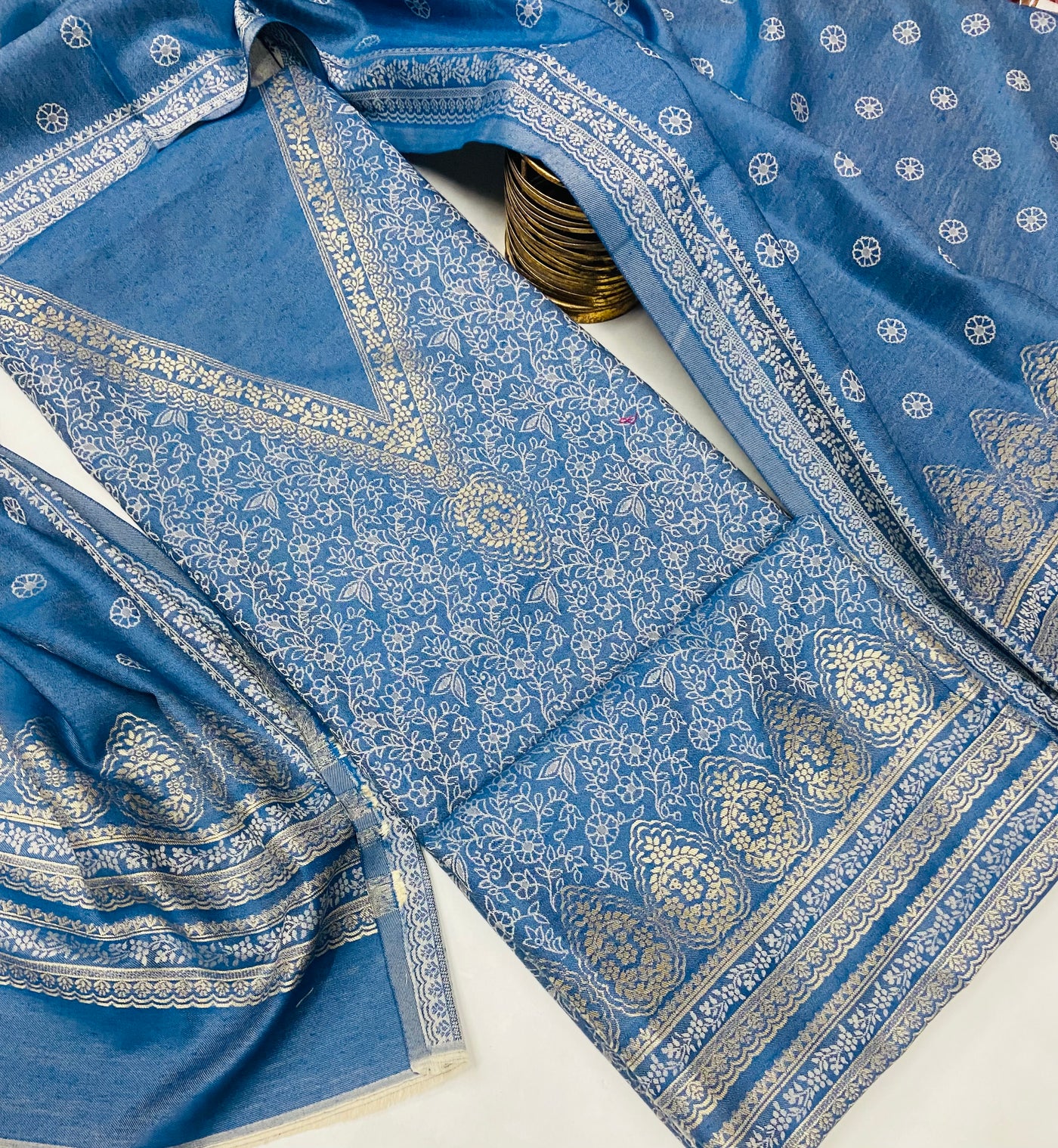 V neck Woollen party 🎉 suit 🥶