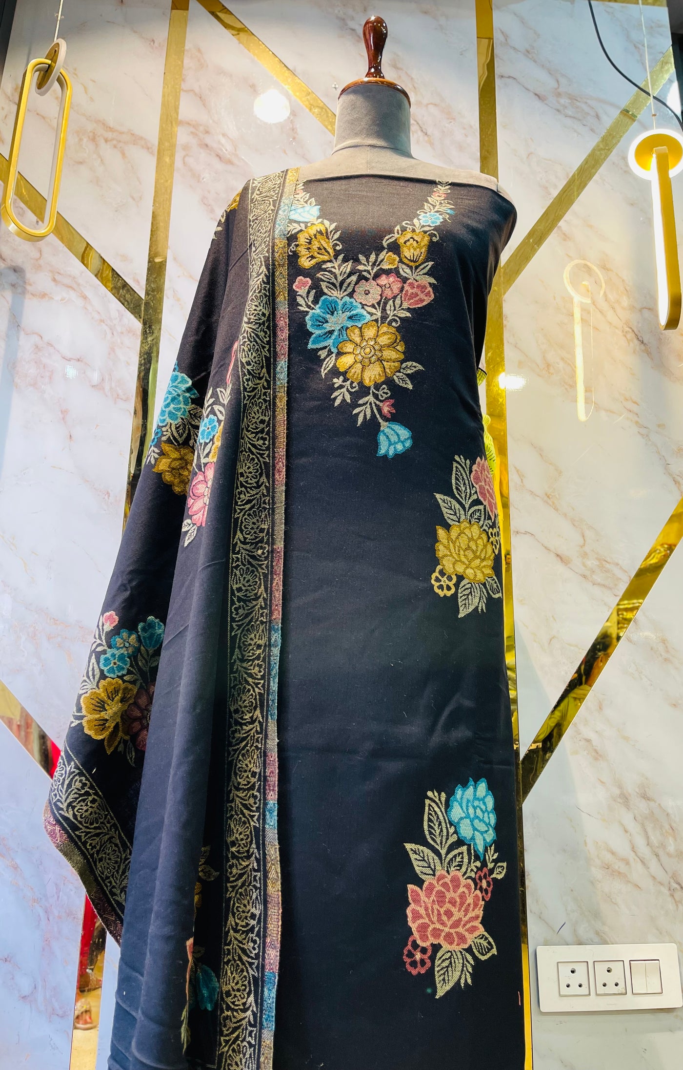 Premium kani Wollen Party Suits (100% Handmade)