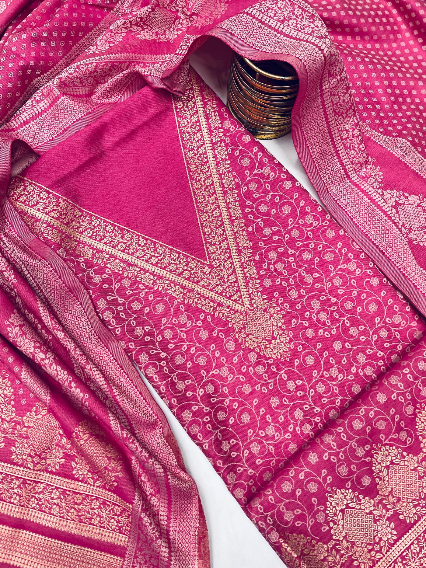 V neck Woollen party 🎉 suit 🥶