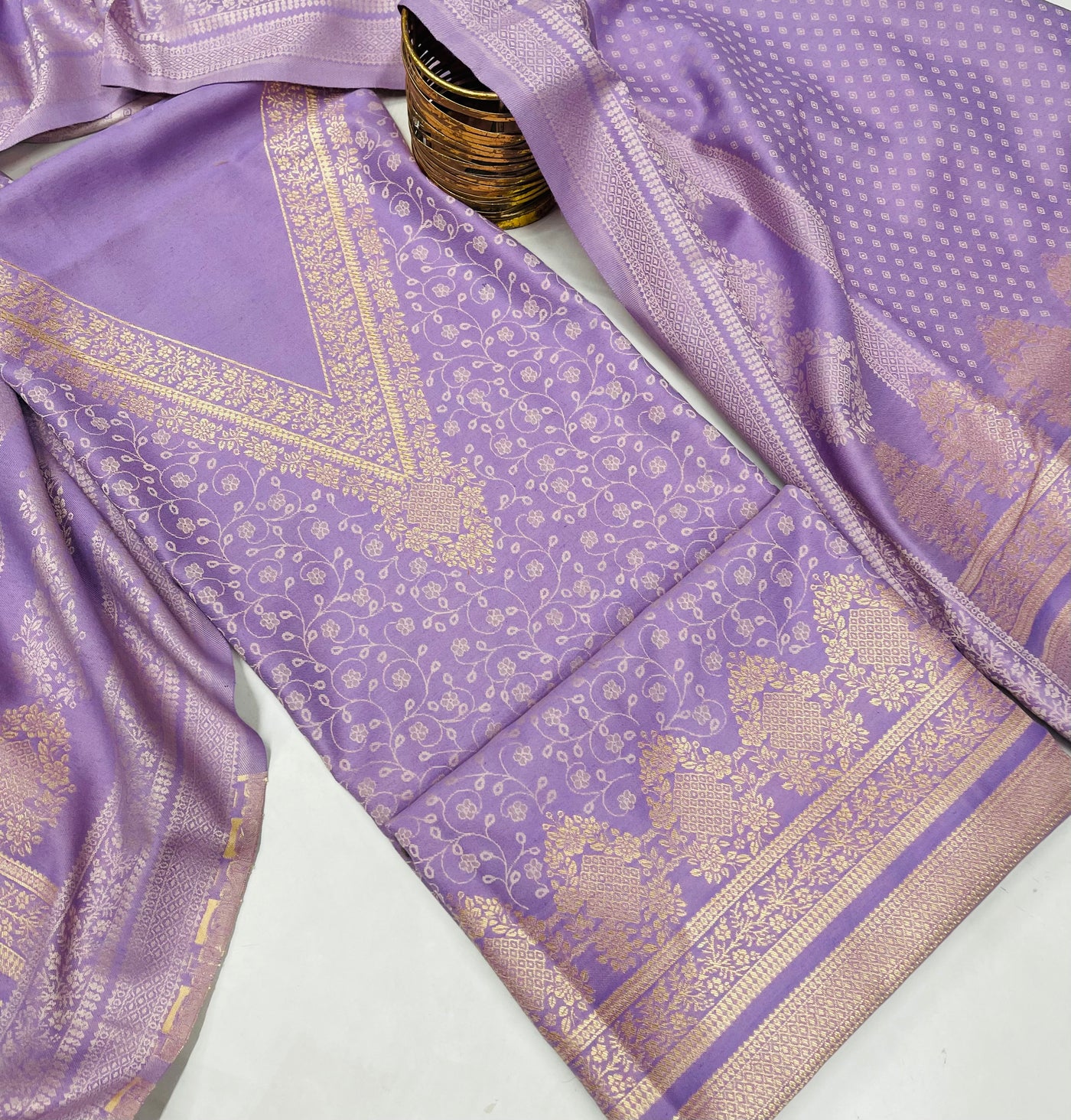 V neck Woollen party 🎉 suit 🥶