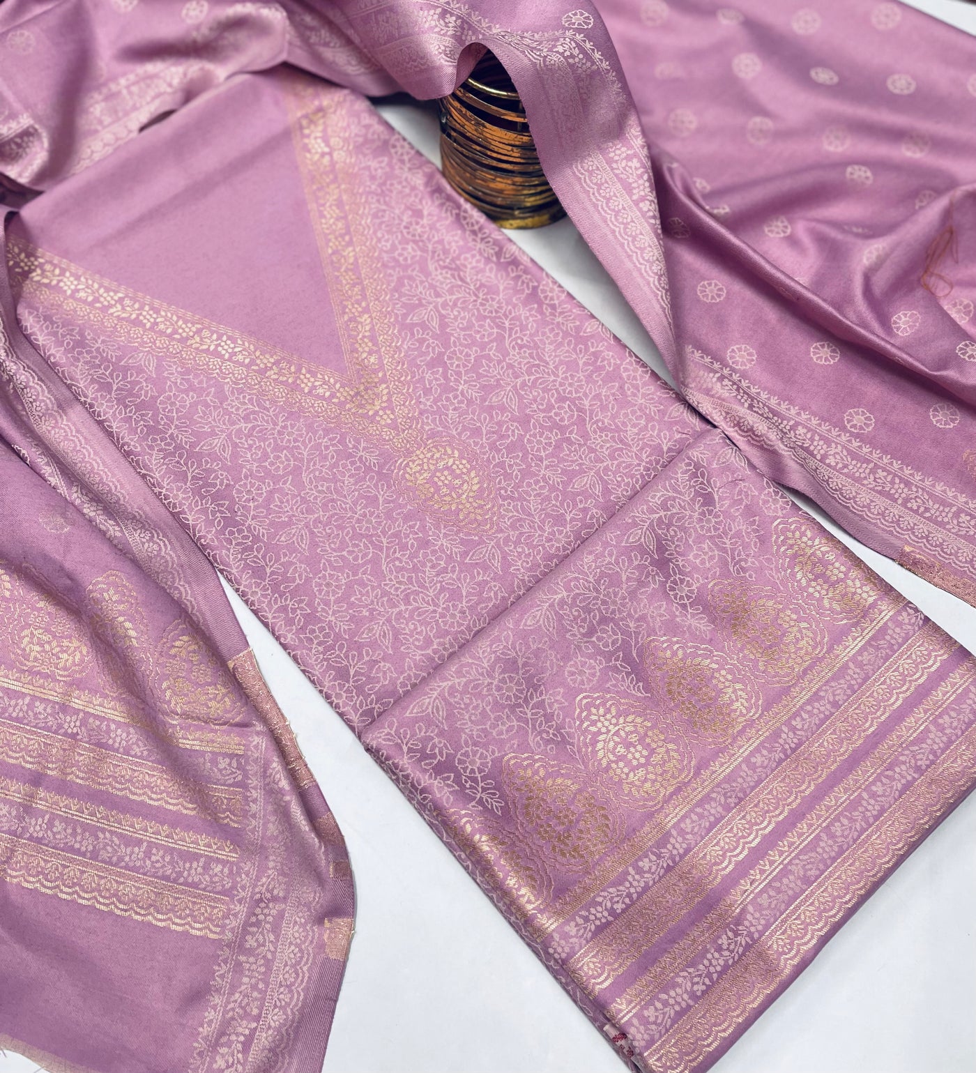 V neck Woollen party 🎉 suit 🥶