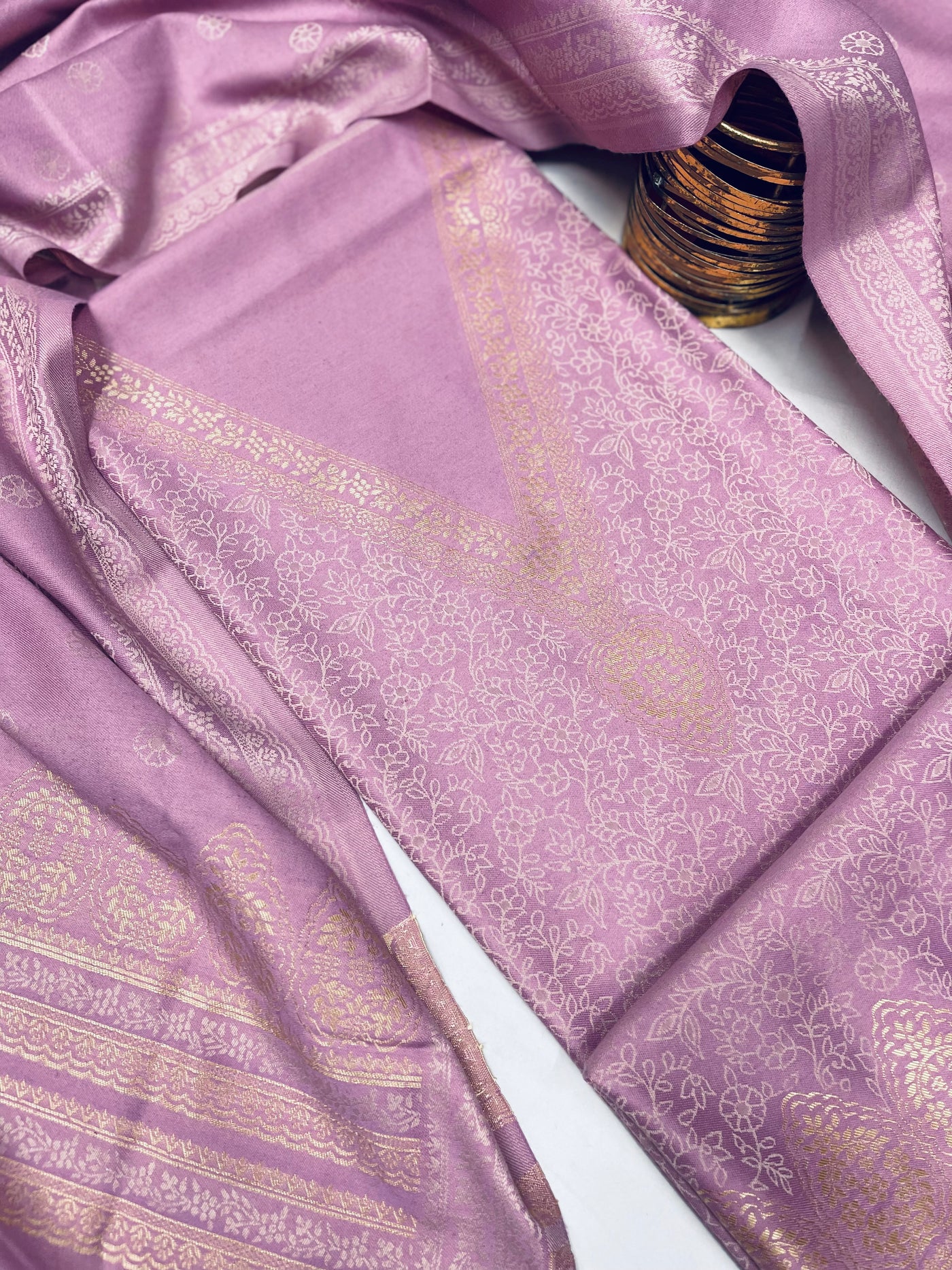 V neck Woollen party 🎉 suit 🥶