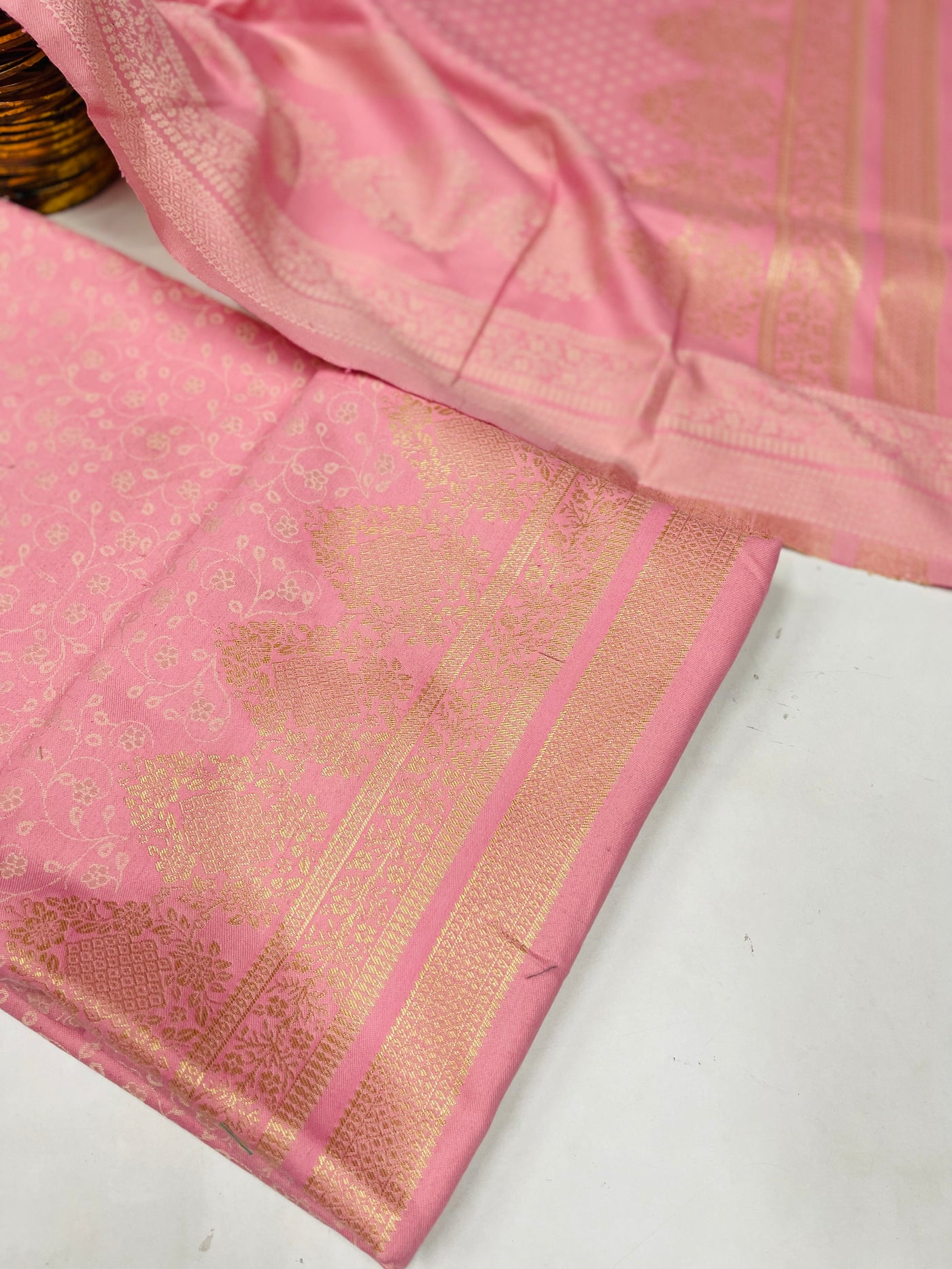 V neck Woollen party 🎉 suit 🥶