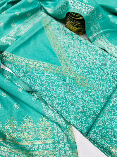 V neck Woollen party 🎉 suit 🥶