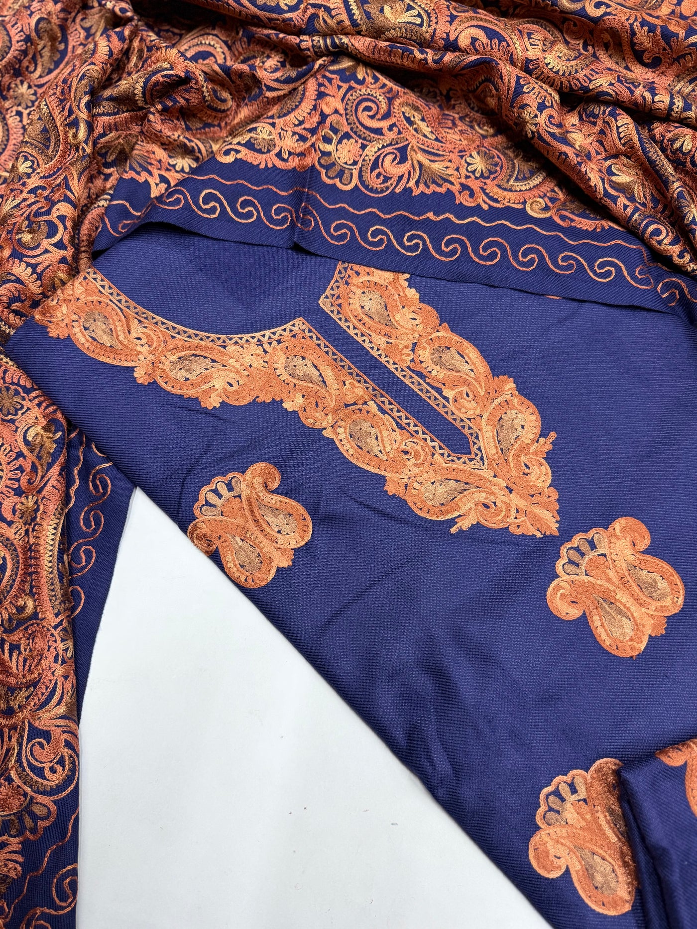 Kashmiri 🥶 winter pure suit (💯%handmade)