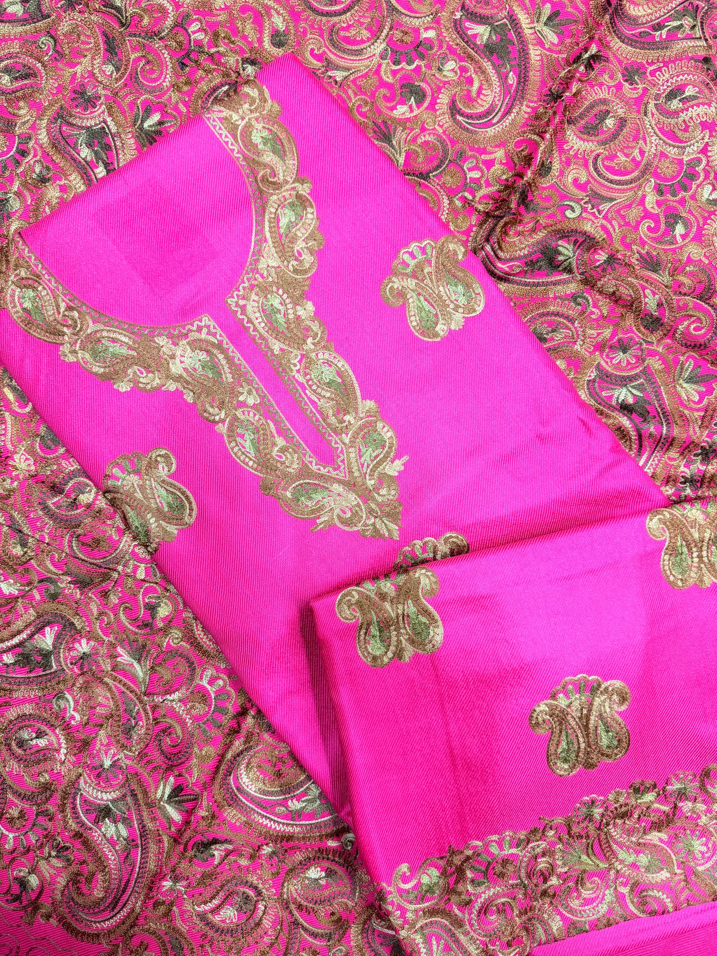 Kashmiri 🥶 winter pure suit (💯%handmade)