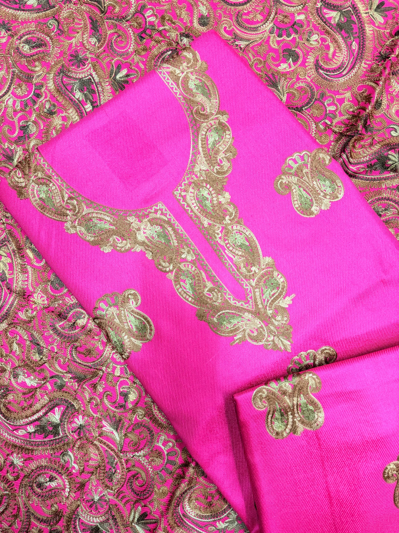 Kashmiri 🥶 winter pure suit (💯%handmade)