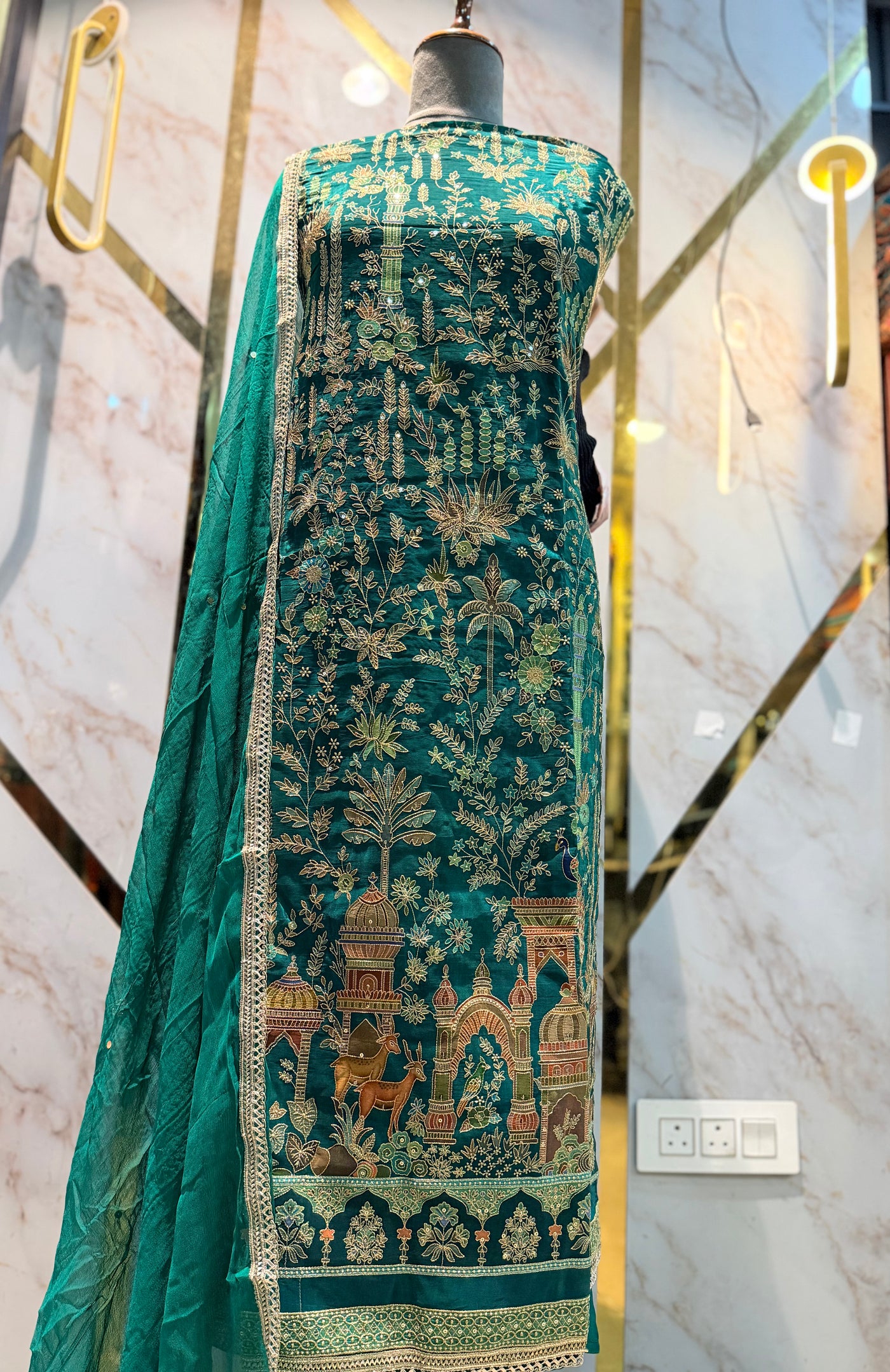 All Original Premium Taj Mahal  party 🎉 suit