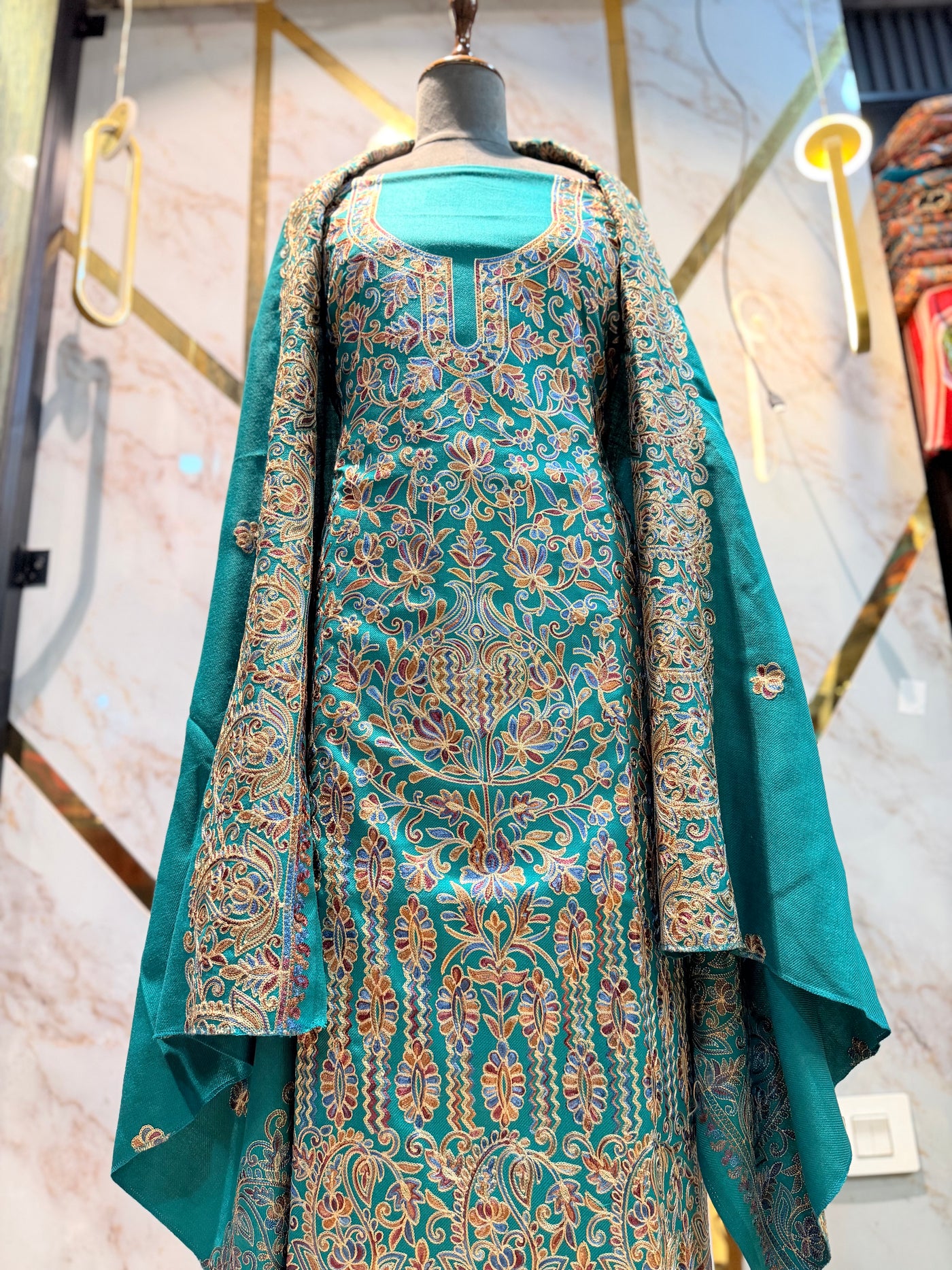 Kashmiri 🥶 winter pure suit (💯%handmade)