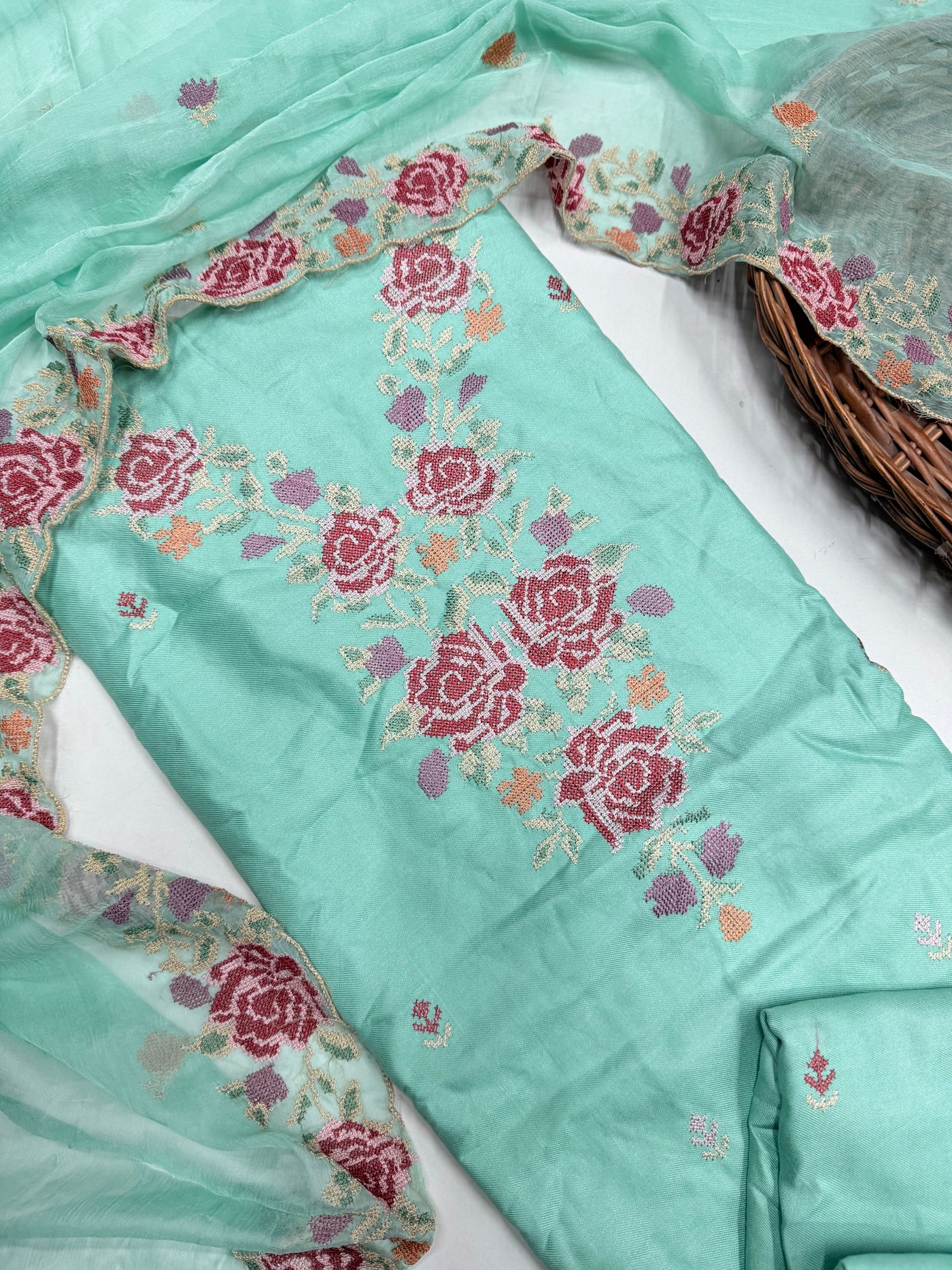 Kashmiri 🥶 winter pure suit (💯%handmade) 2025