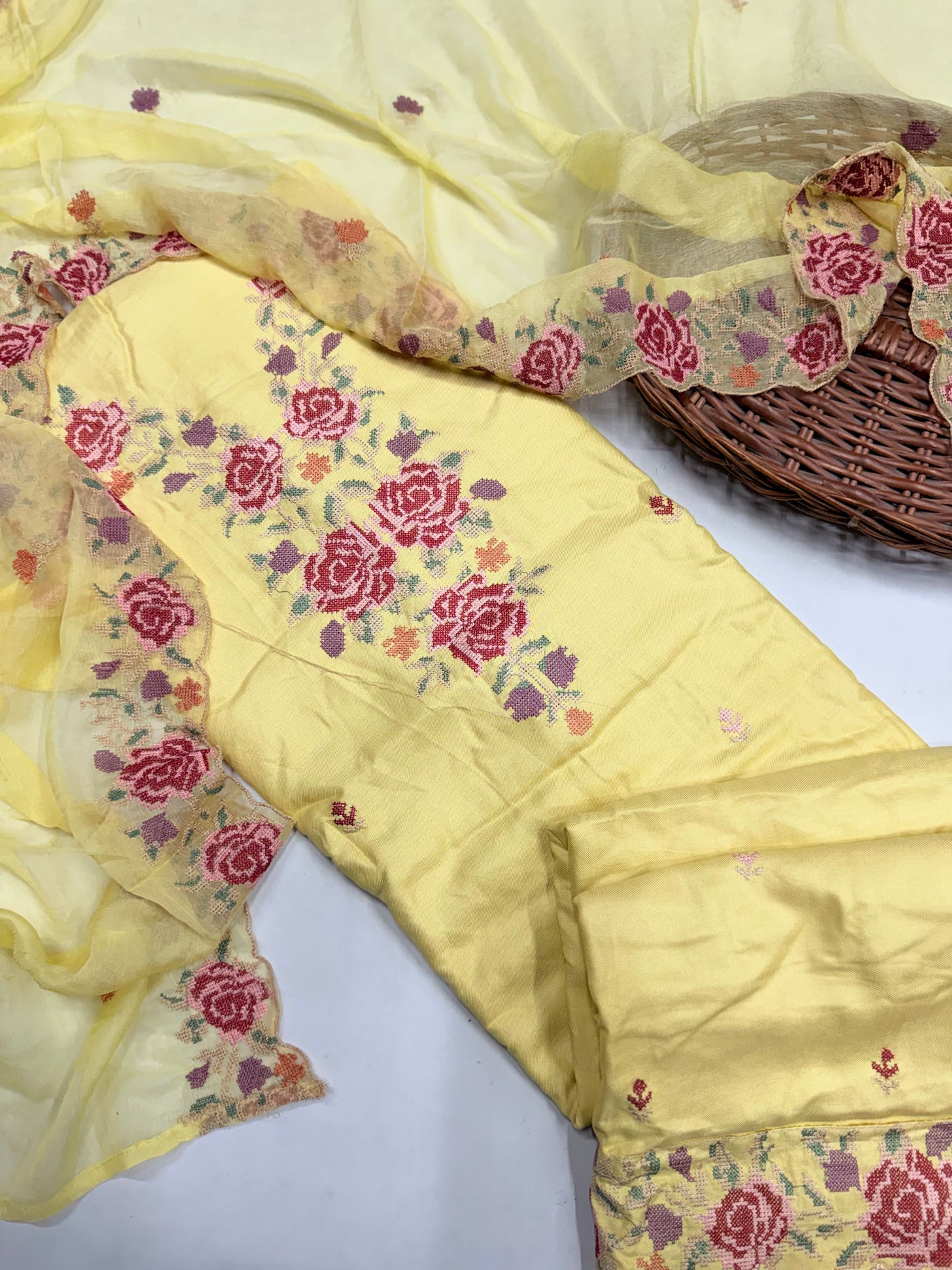 Kashmiri 🥶 winter pure suit (💯%handmade) 2025