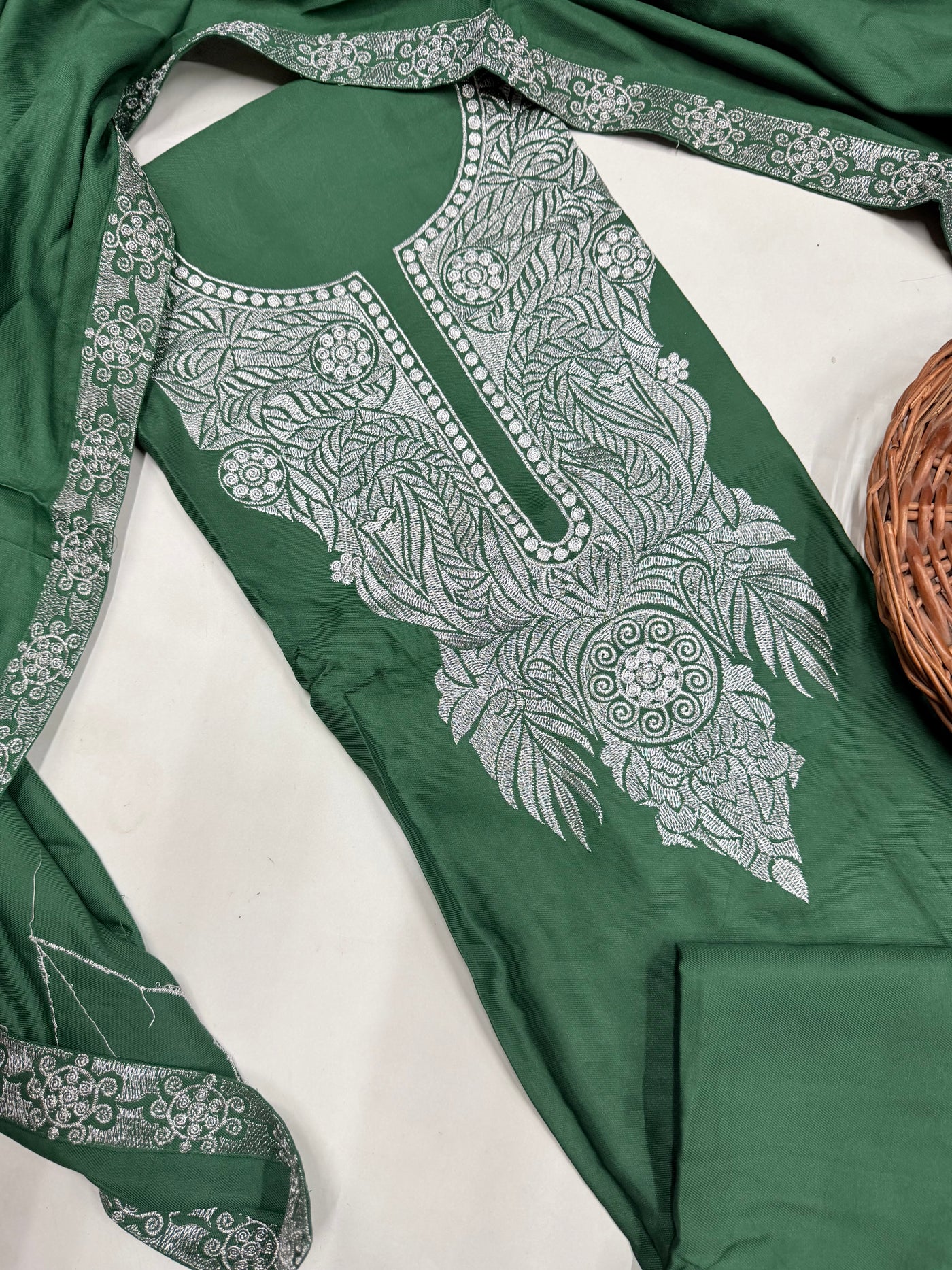 Kashmiri 🥶 winter pure suit (💯%handmade) 2025