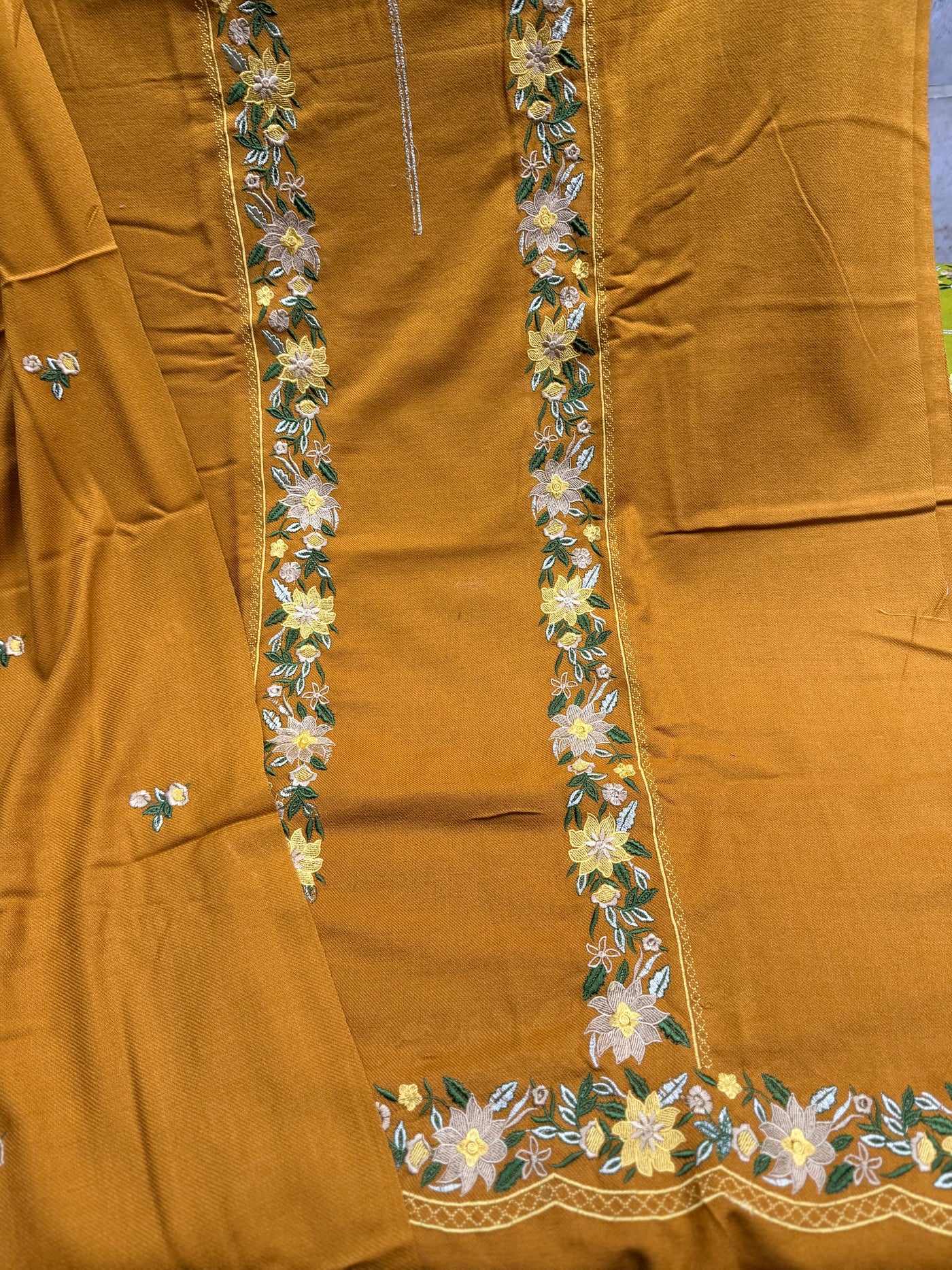 Kashmiri 🥶 winter pure suit (💯%handmade) 2025