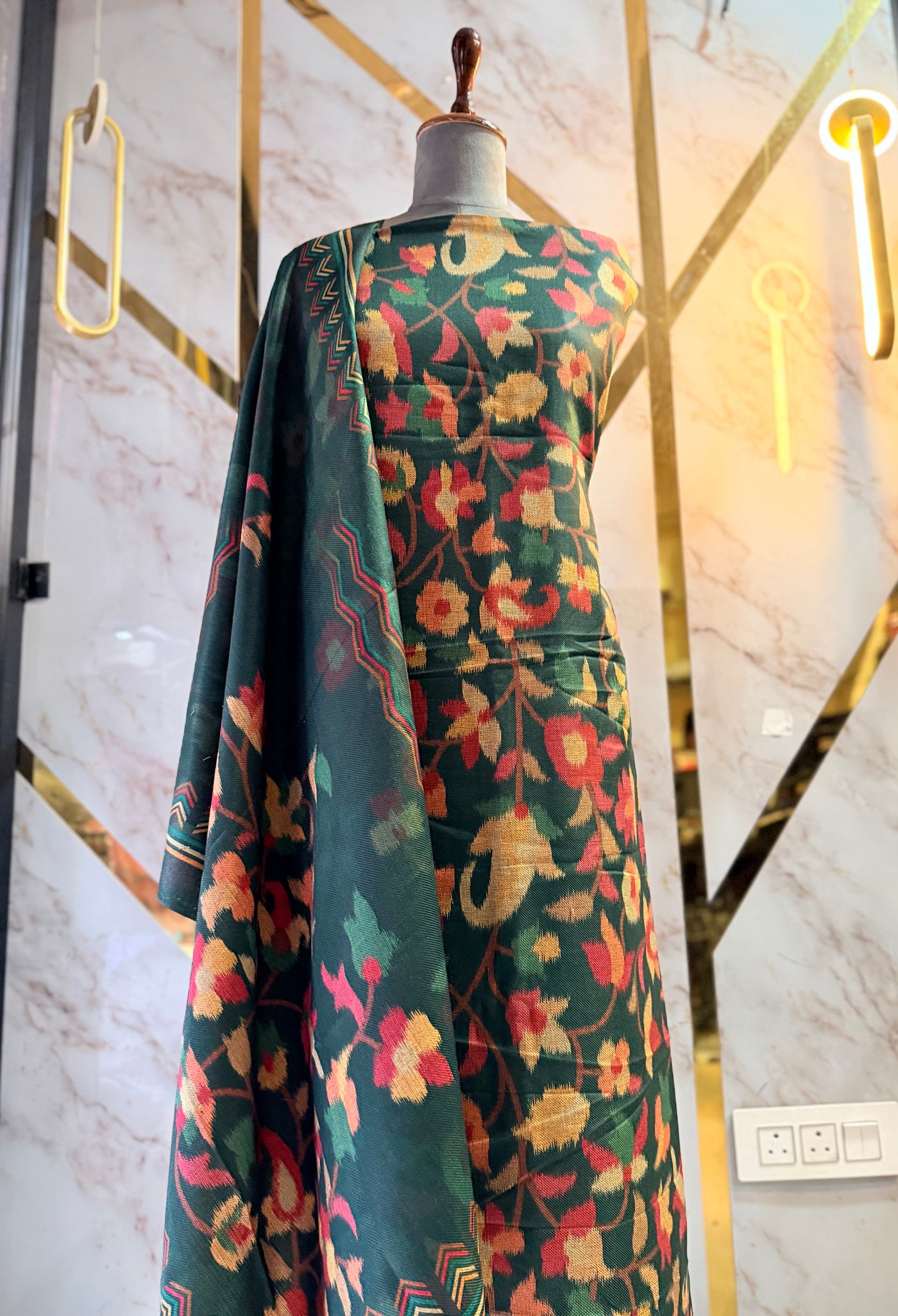 Premium Shimar Pashmina kani print Suit