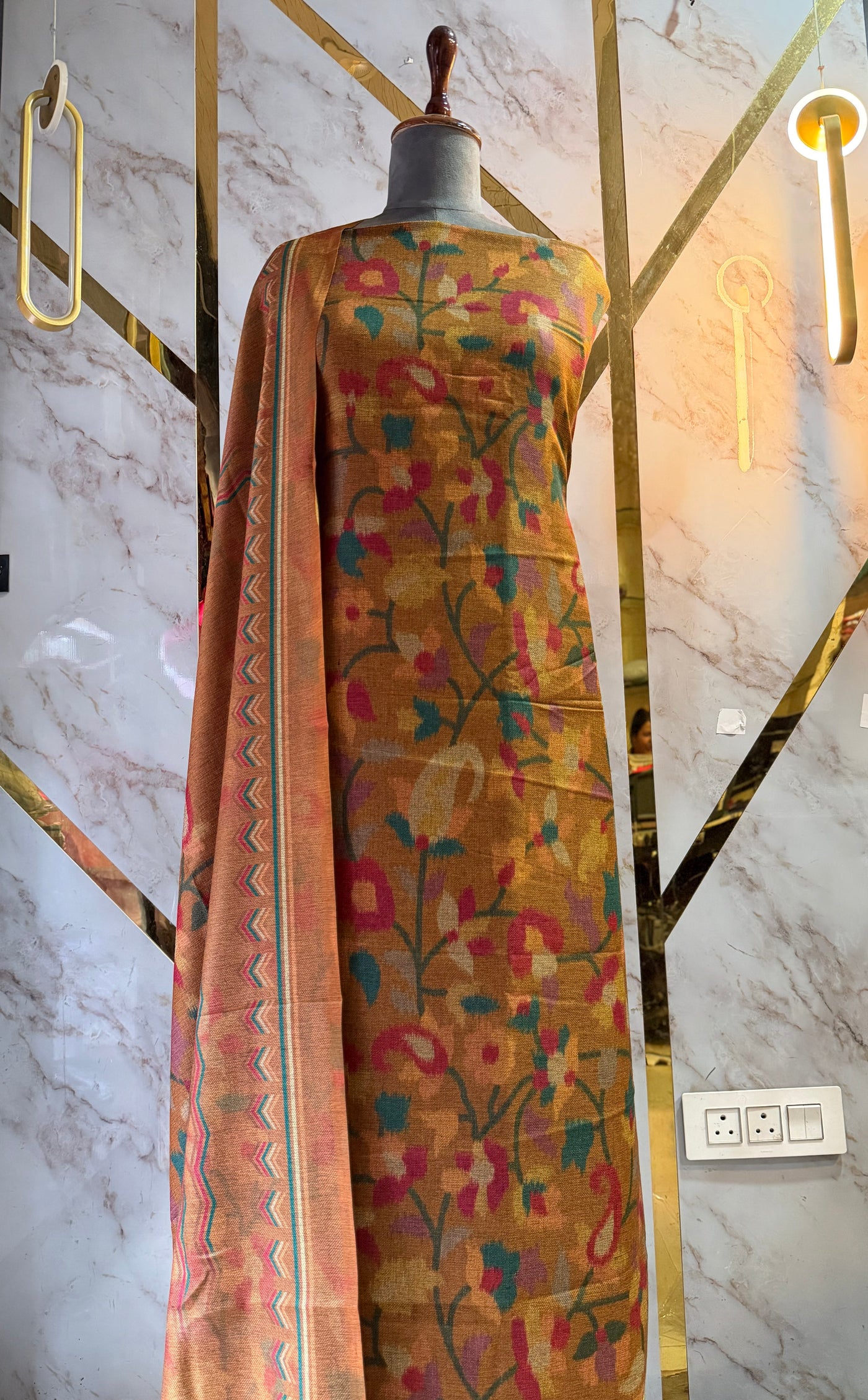 Premium Shimar Pashmina kani print Suit