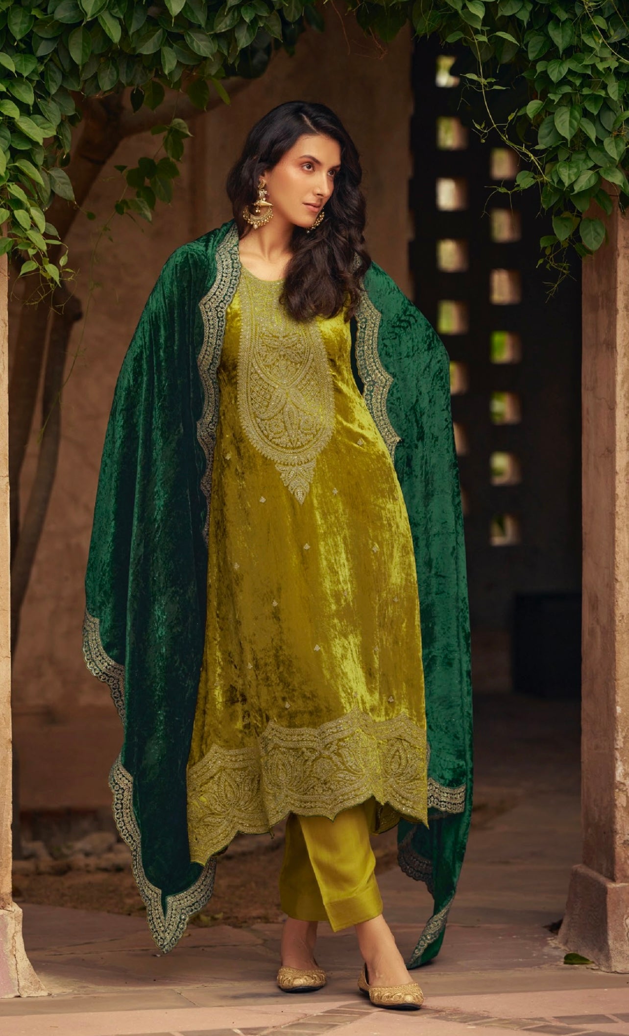 Premium Viscos Velvet Suits