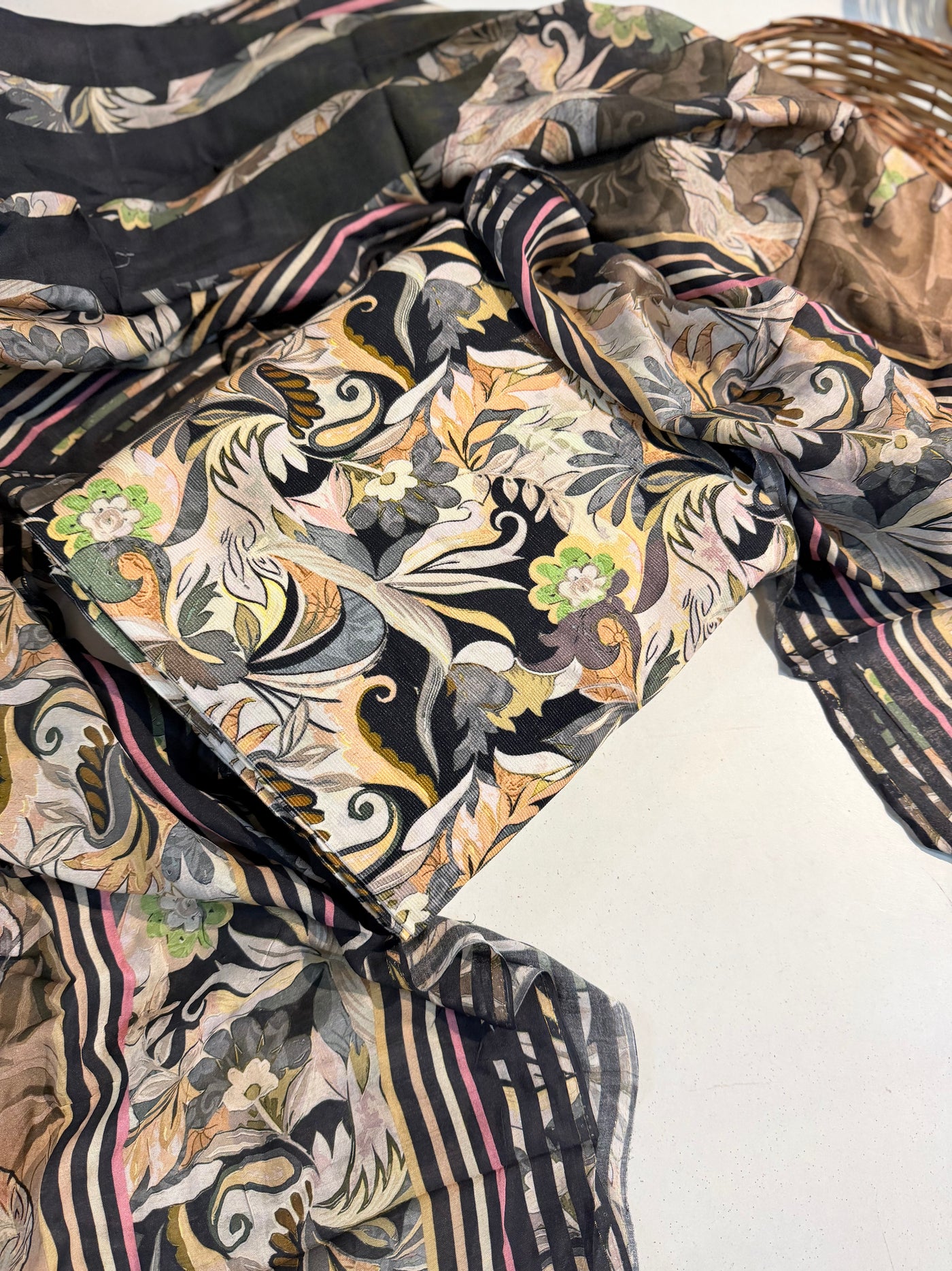 Premium kotrai winter 🥶 Suit ❤️