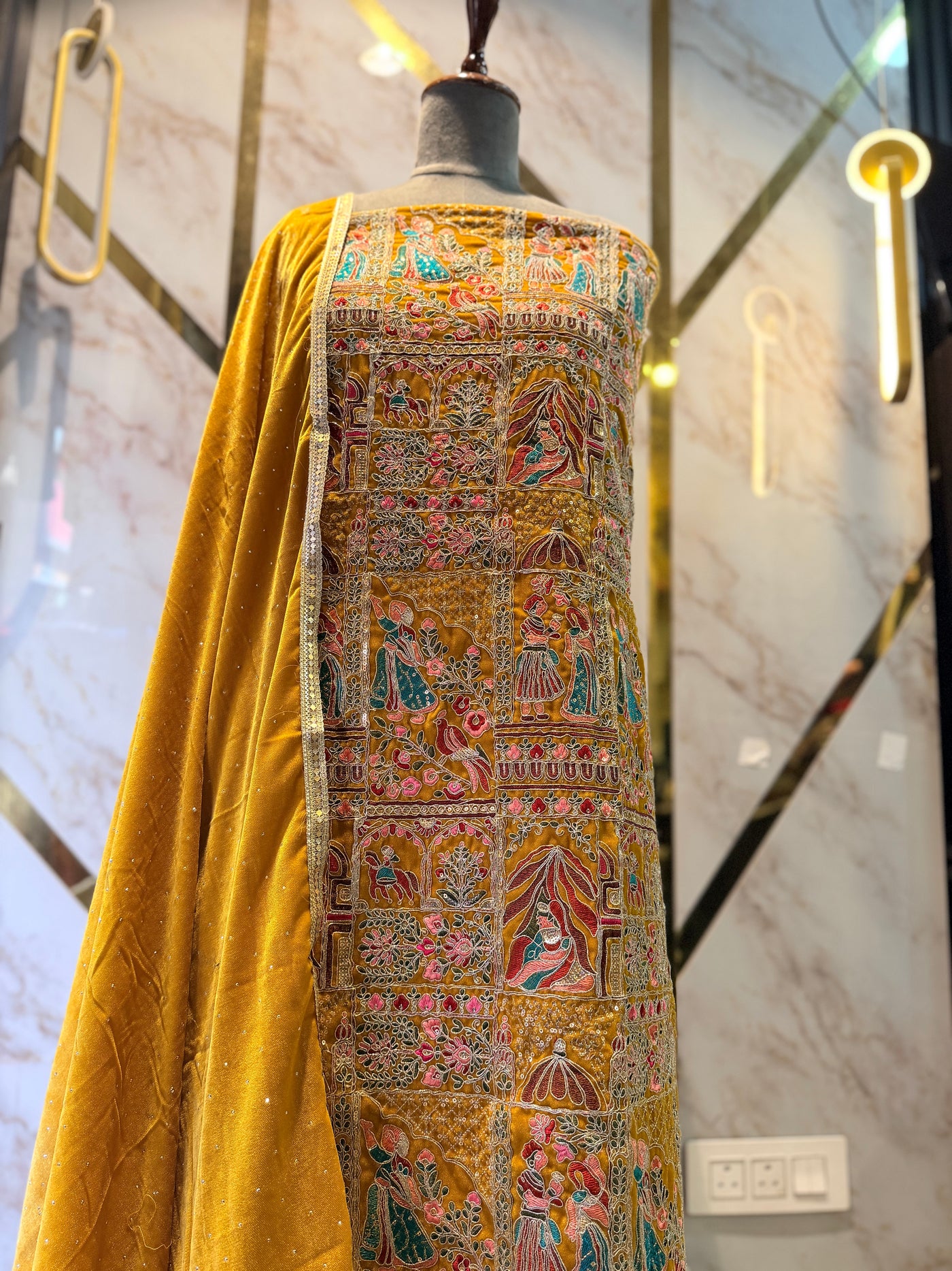 Premium Raja Rani velvet  🥶 suit velvet bottom