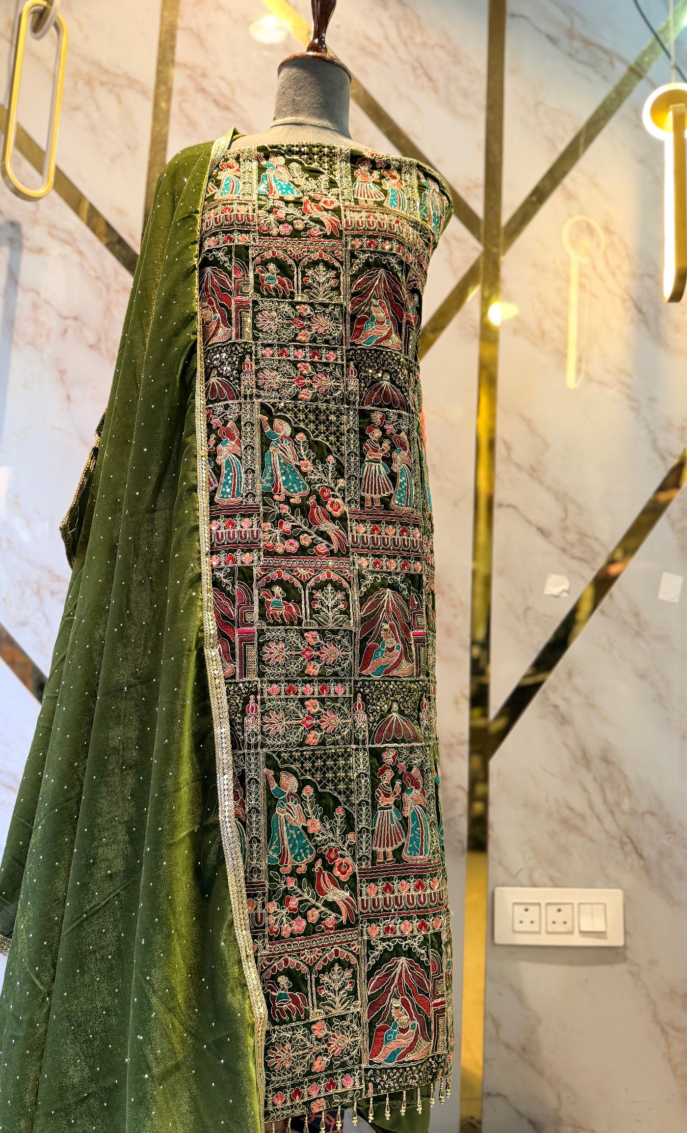 Premium Raja Rani velvet  🥶 suit velvet bottom