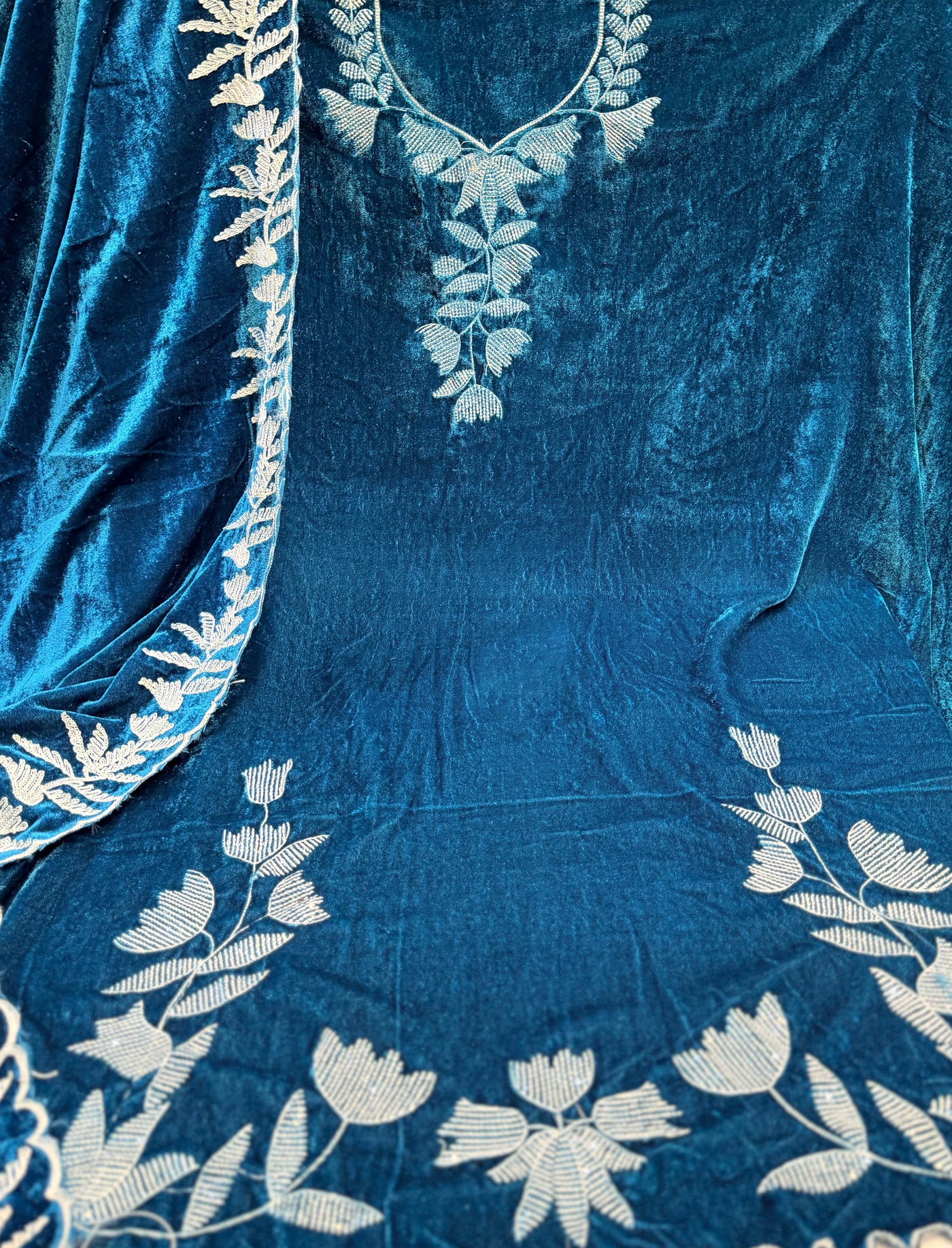 Premium  velvet  🥶 suit velvet bottom