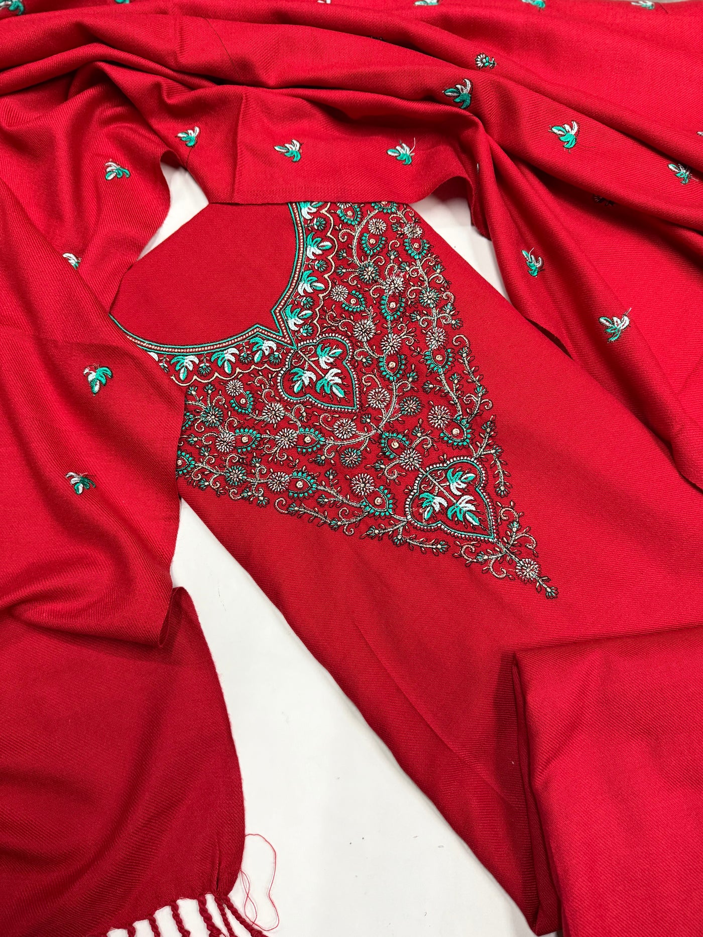 Kashmiri 🥶 winter pure suit (💯%handmade) 2025