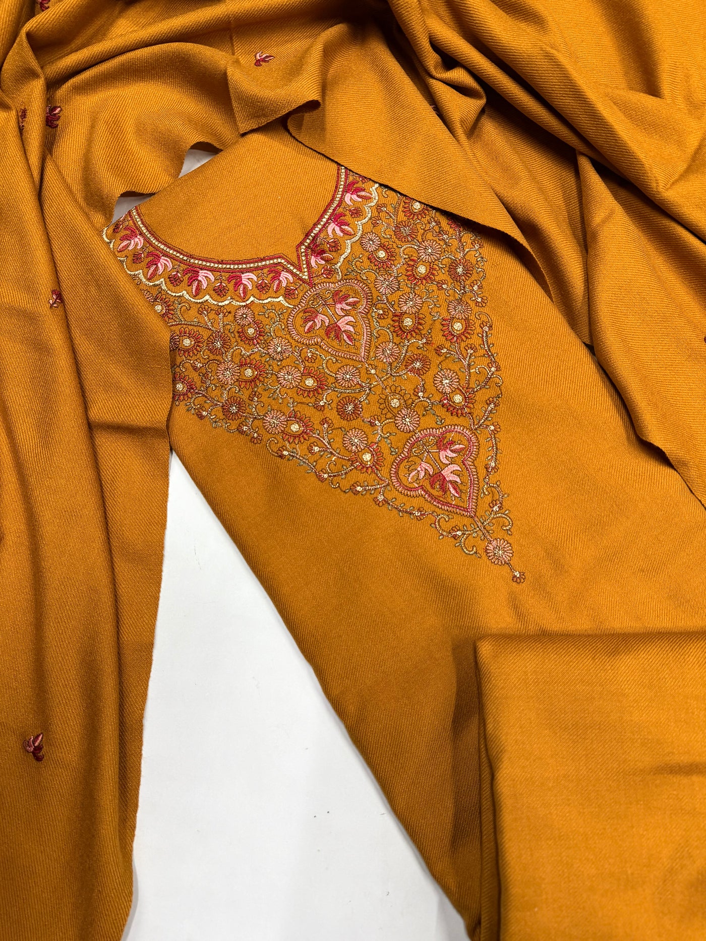 Kashmiri 🥶 winter pure suit (💯%handmade) 2025