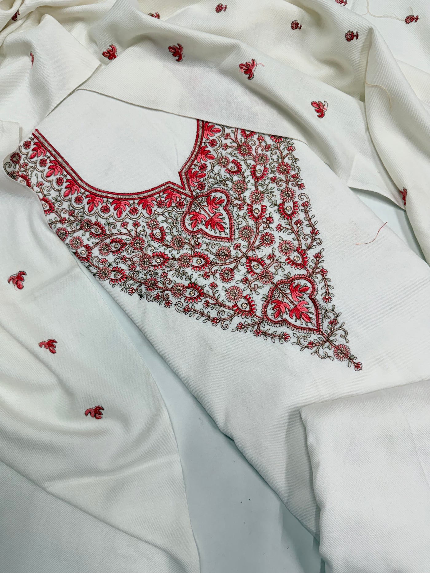 Kashmiri 🥶 winter pure suit (💯%handmade) 2025