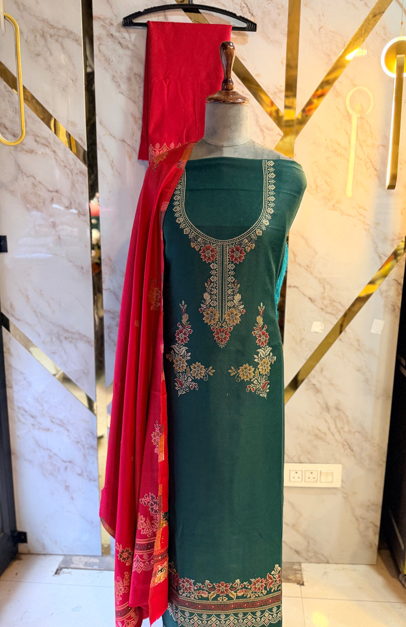 Kashmiri Woollen party 🎉 suit