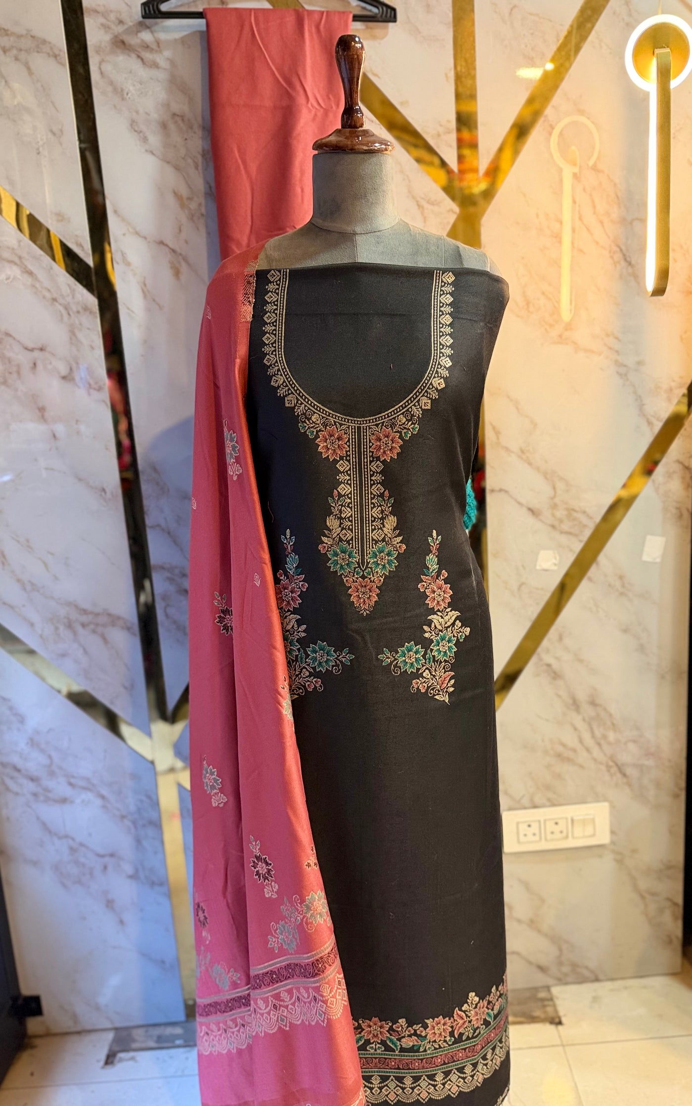 Kashmiri Woollen party 🎉 suit 🥶