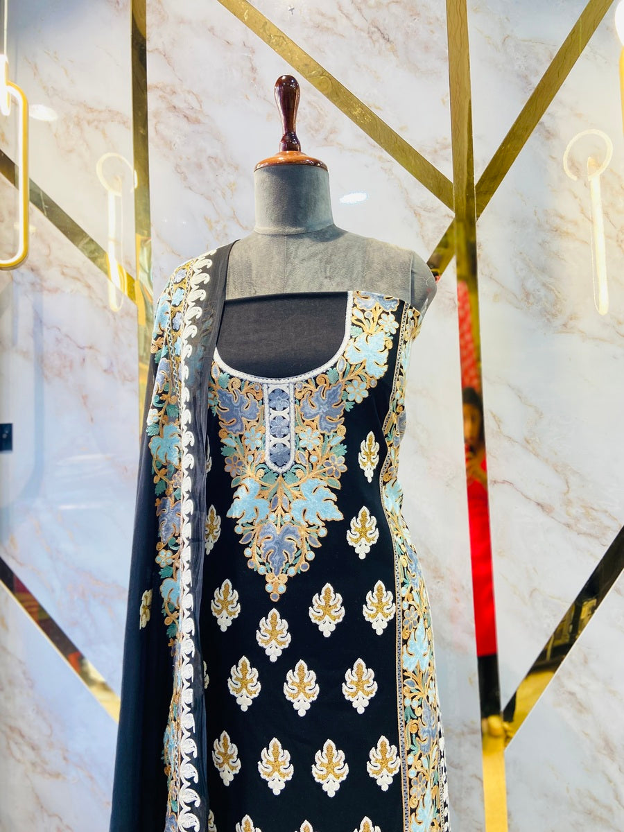 Premium kashmiri Karigiri Suit❤️🧵