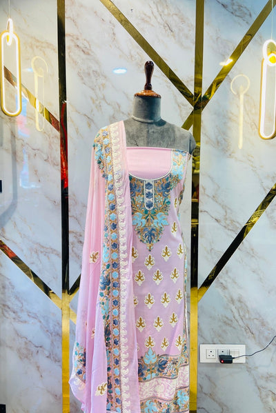 Premium kashmiri Karigiri Suit❤️🧵