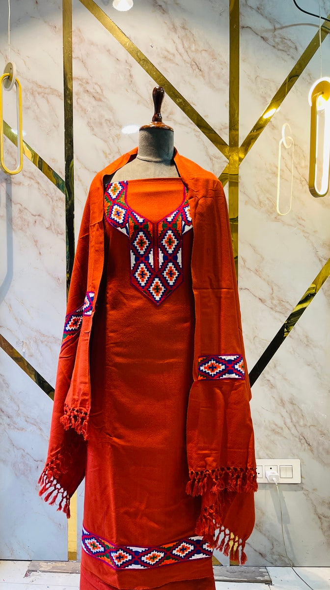 Pure winter 🥶 kinnauri (hand made ) suit( 2 side work )