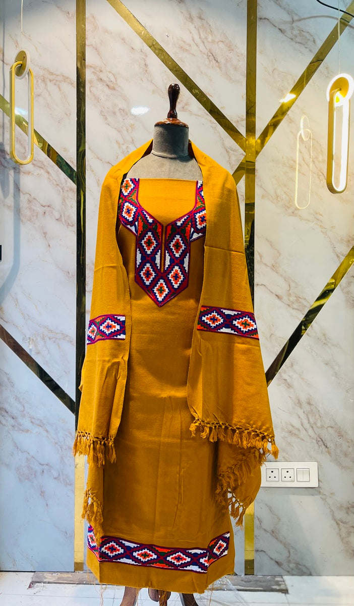 Pure winter 🥶 kinnauri (hand made ) suit( 2 side work )