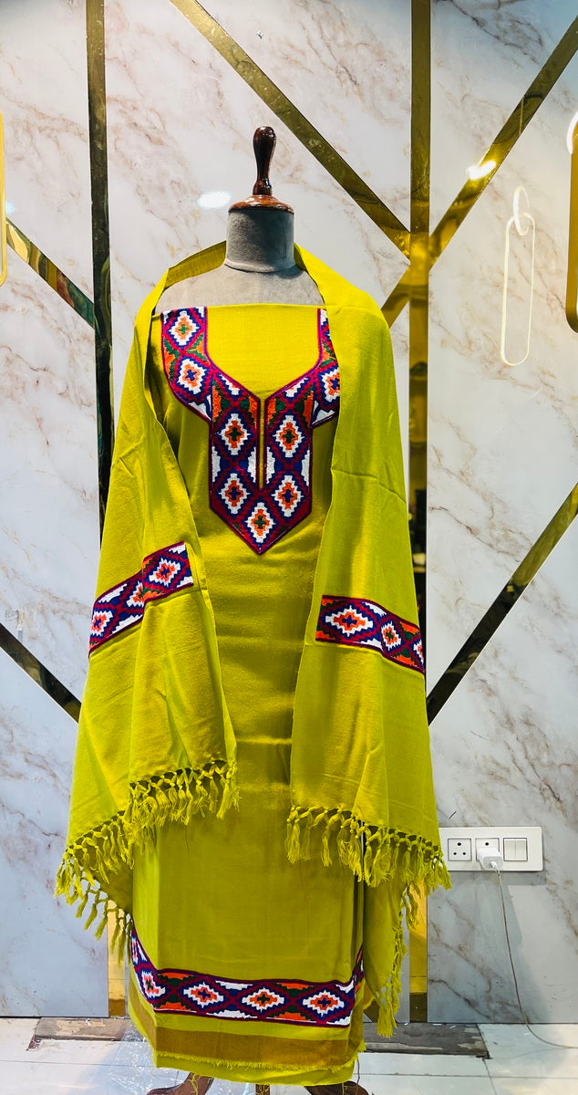 Pure winter 🥶 kinnauri (hand made ) suit( 2 side work )