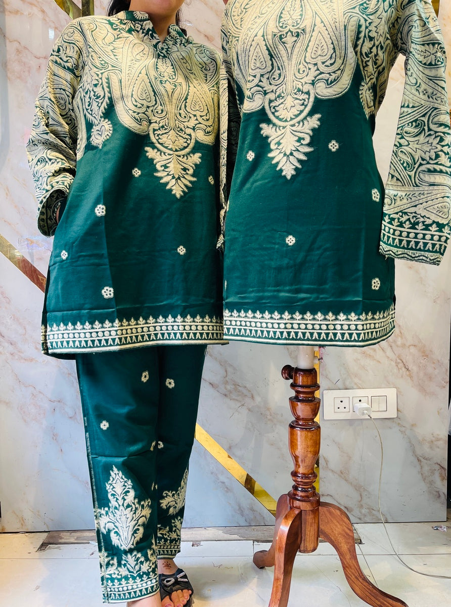 Premium winter 🥶 kani weav cord set