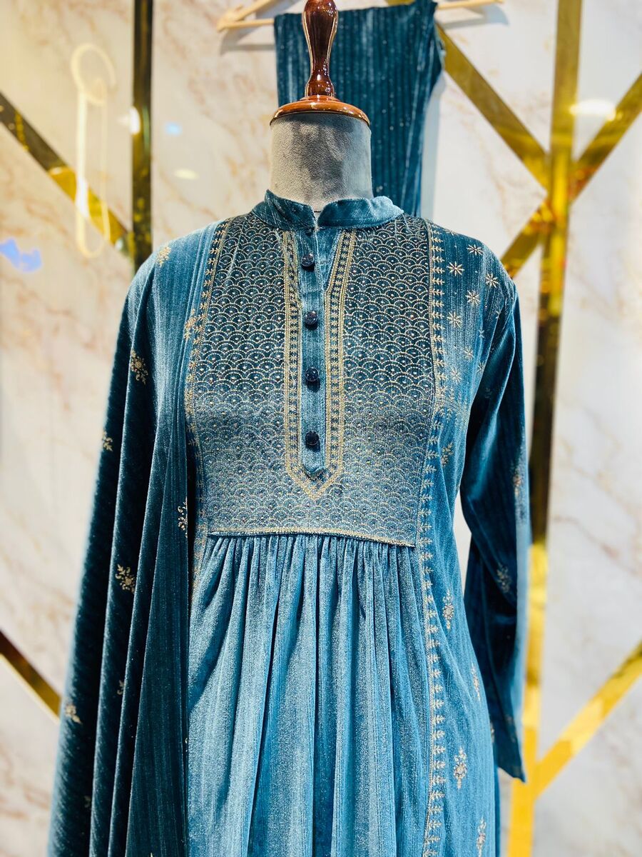 Premium Woolen Nyra Cut Readymade Suit❤️
