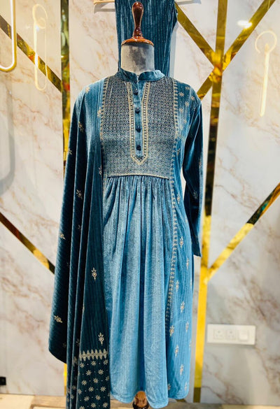 Premium Woolen Nyra Cut Readymade Suit❤️